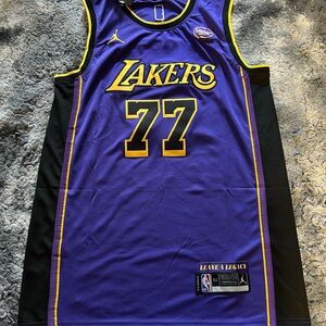 Los Angeles Lakers Luka Doncic Purple Jersey Size XL